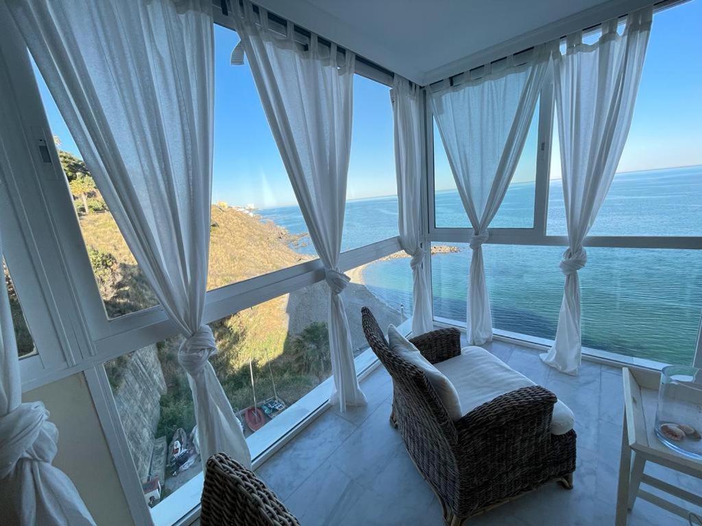 Apartamento La Perla En Playa Semi Privada Benalmádena